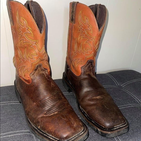 Men’s Justin boots
